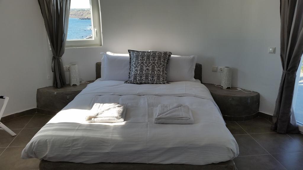 Abelomilos Exclusive Villa Imerovígli Chambre photo
